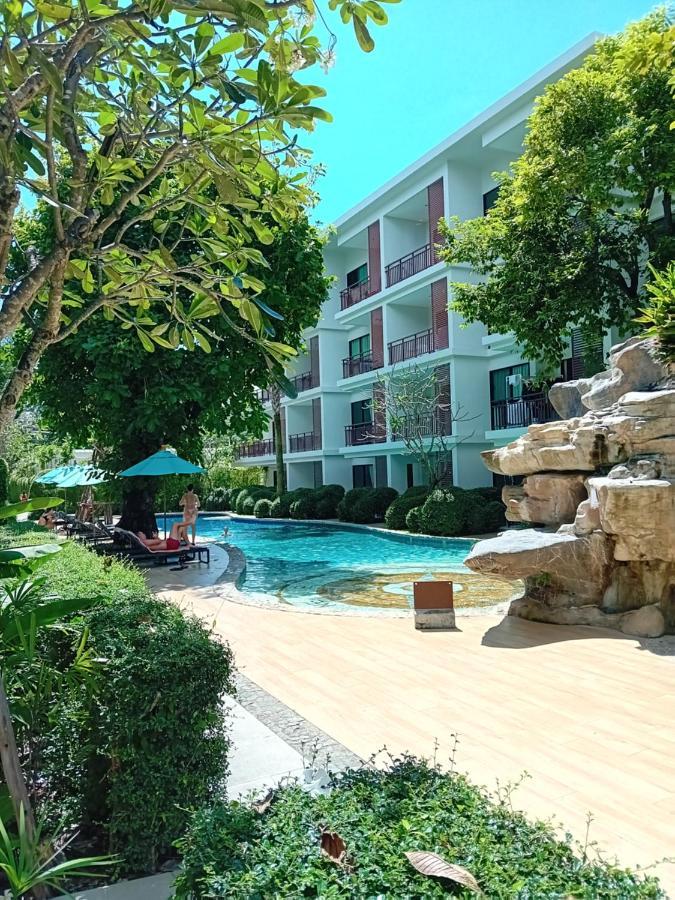 Title 3 Rawai Phuket Apartamento Exterior foto